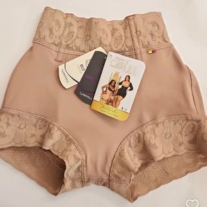 BEST SELLER ❤️ Shapewear Panty Bichota by Fajas Gama Alta - Calzón Cachetero